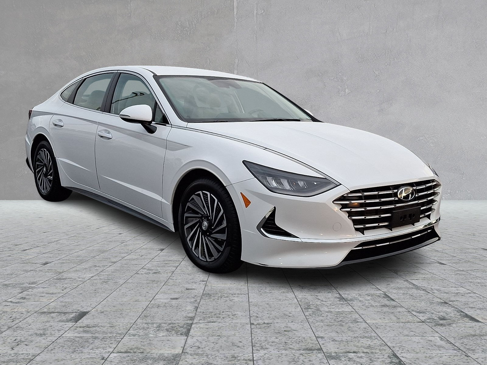 Certified 2022 Hyundai Sonata SEL w/ Cargo Package FWD image 3