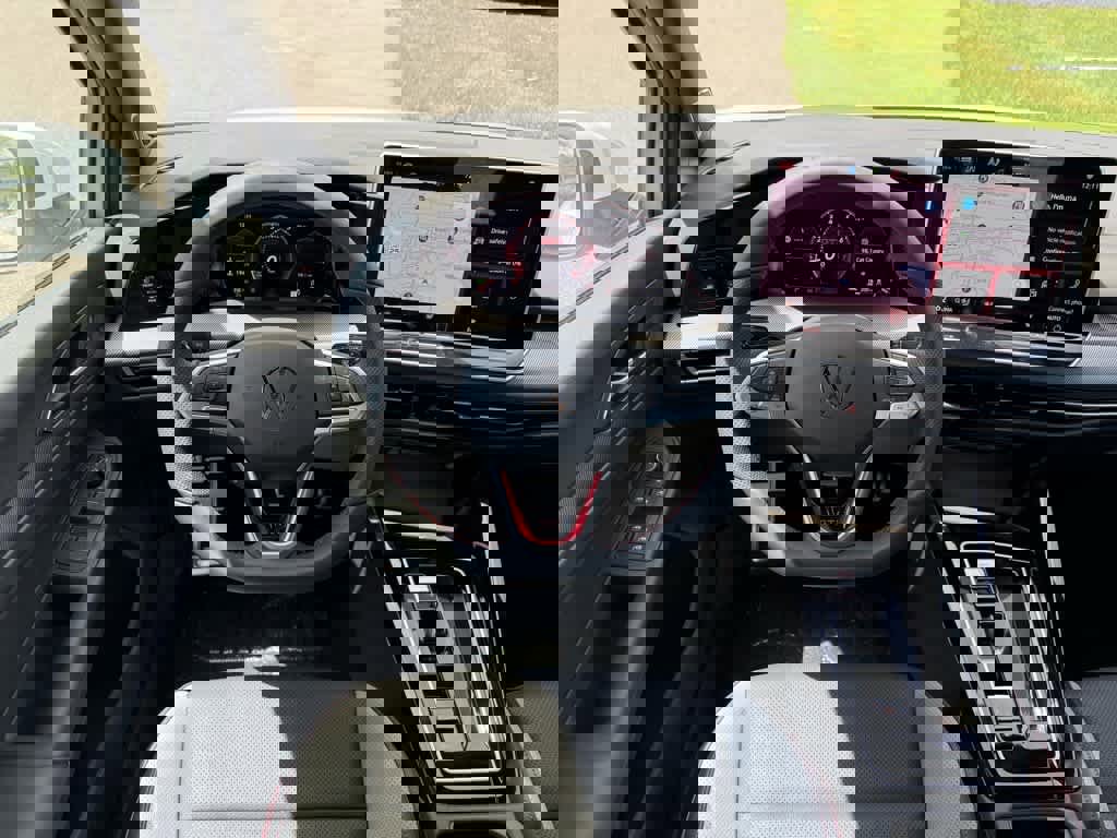 New 2025 Volkswagen GTI SE image 15