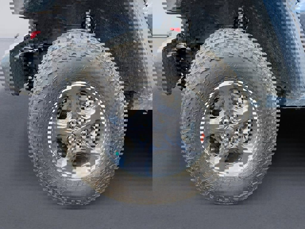 Used 2020 Jeep Gladiator Rubicon w/ Cold Weather Group image 14