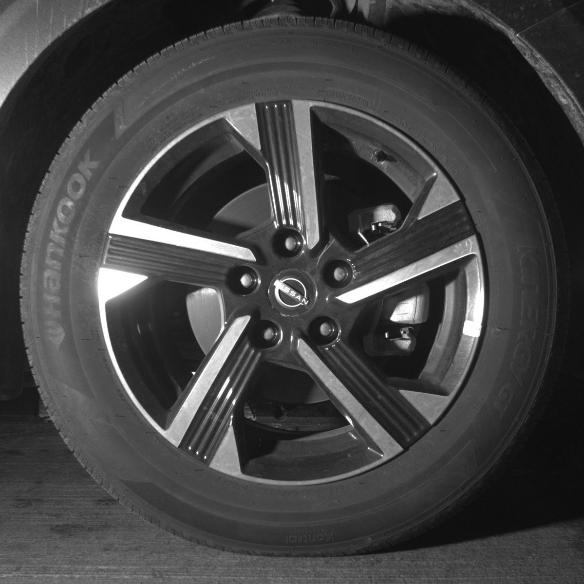 Used 2025 Nissan Sentra SV image 13