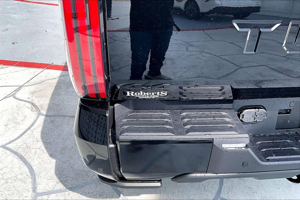 New 2026 Toyota Tundra Platinum AWD/4WD image 6