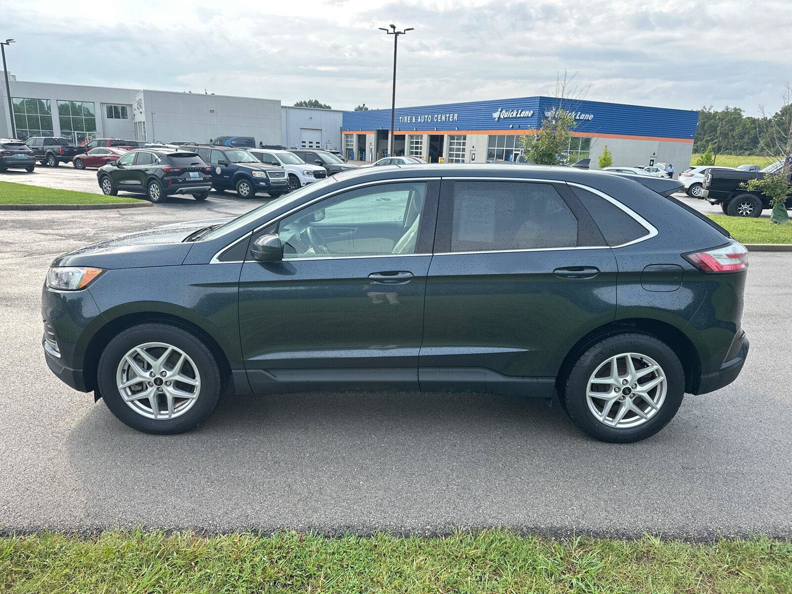 Used 2023 Ford Edge SEL w/ Convenience Package AWD/4WD image 11