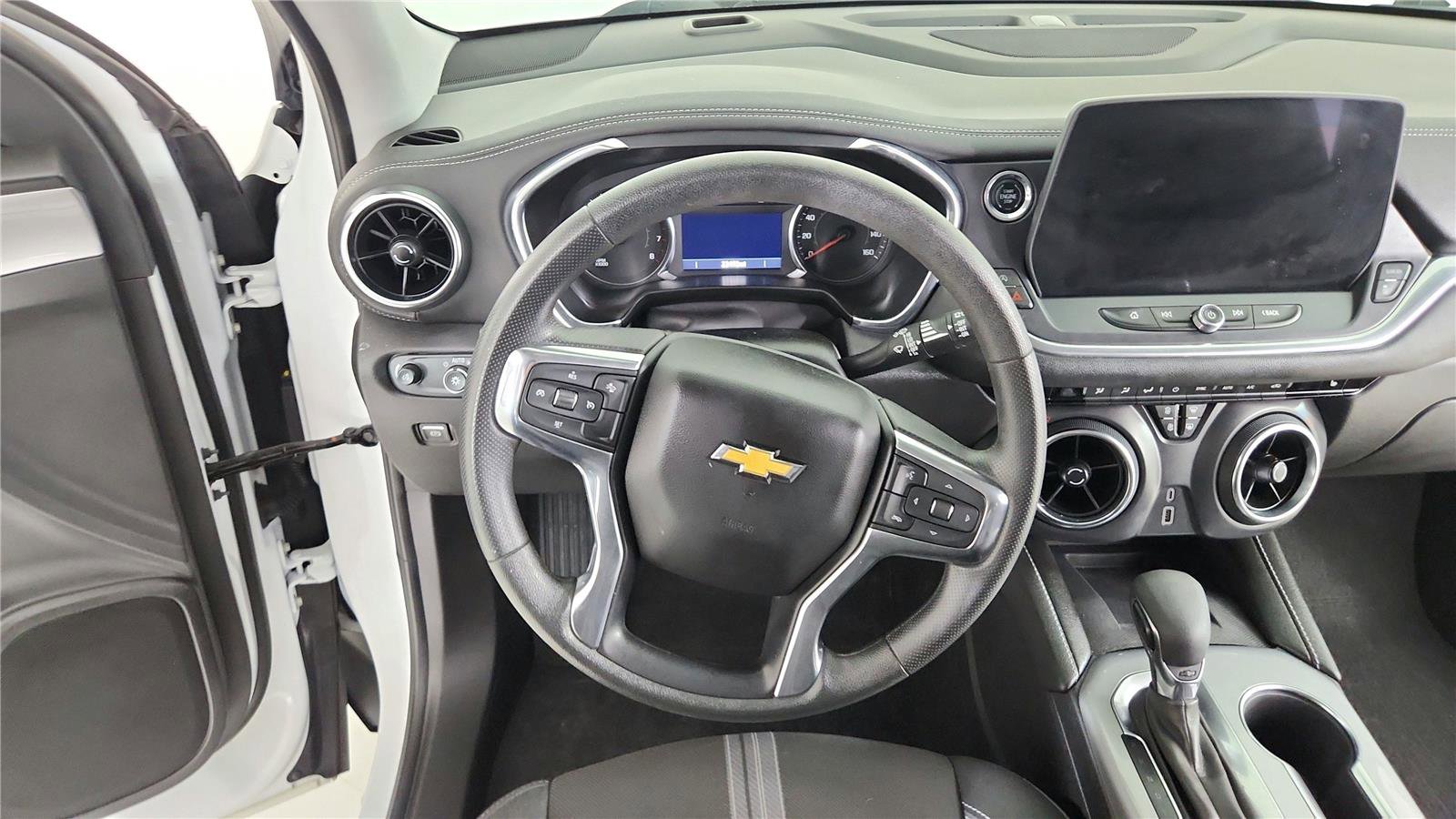 Used 2024 Chevrolet Blazer LT w/ Convenience Package image 12