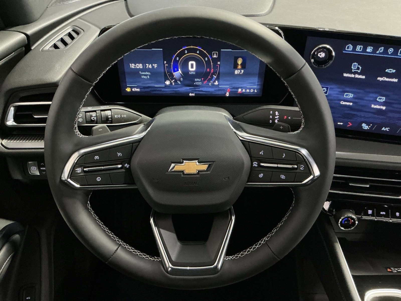 New 2026 Chevrolet Traverse LT FWD image 17