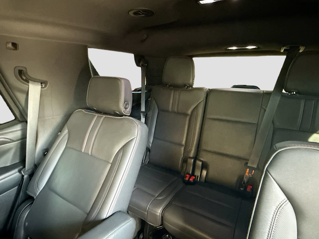 Used 2021 Chevrolet Tahoe RST w/ Luxury Package AWD/4WD image 29