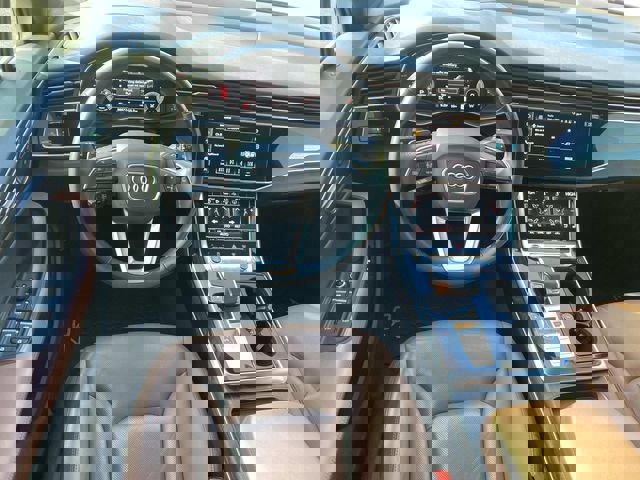 Used 2021 Audi Q7 3.0T Prestige image 16