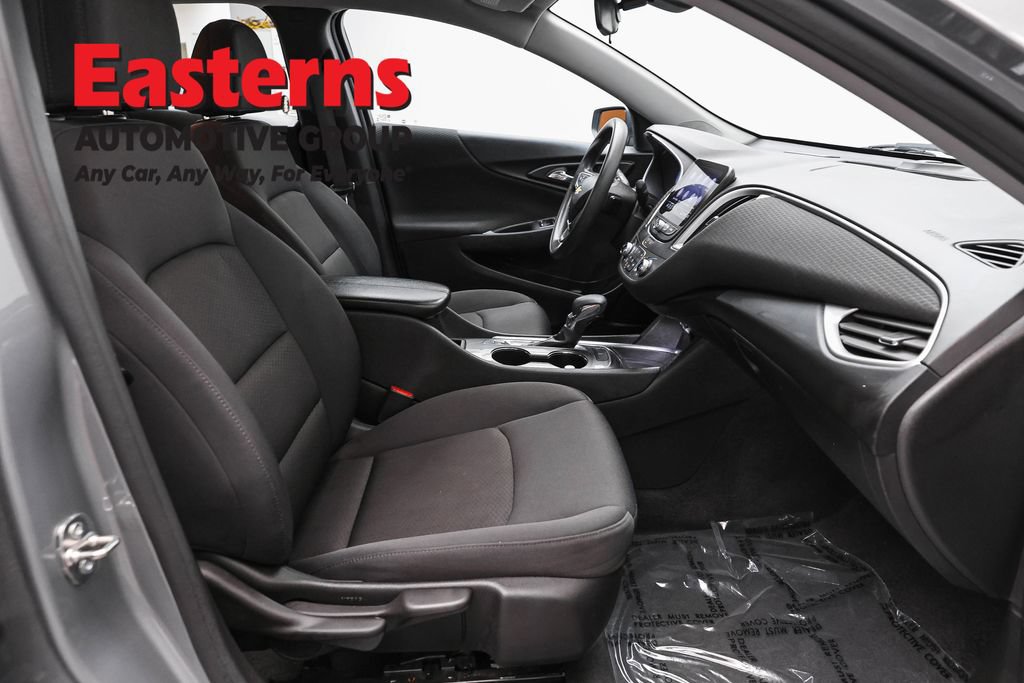 Used 2023 Chevrolet Malibu LT FWD image 26