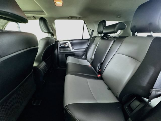 Used 2018 Toyota 4Runner SR5 Premium AWD/4WD image 27