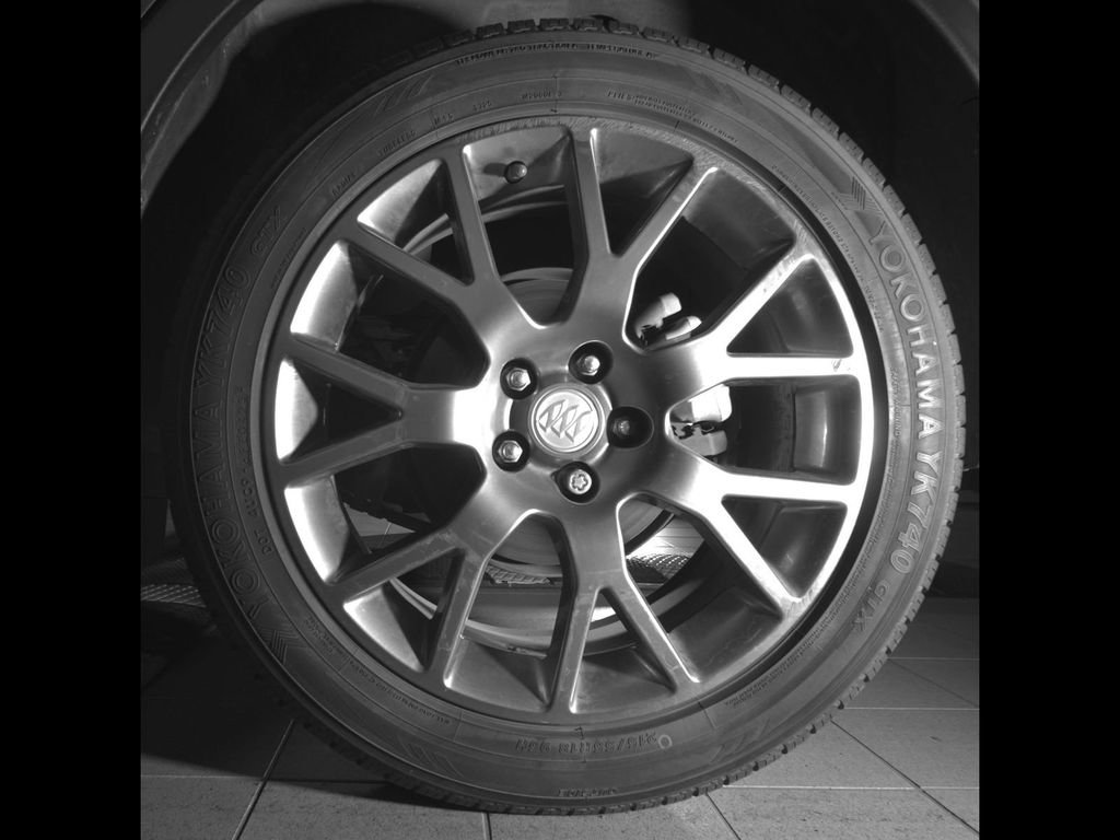 Used 2019 Buick Encore Sport Touring FWD image 12