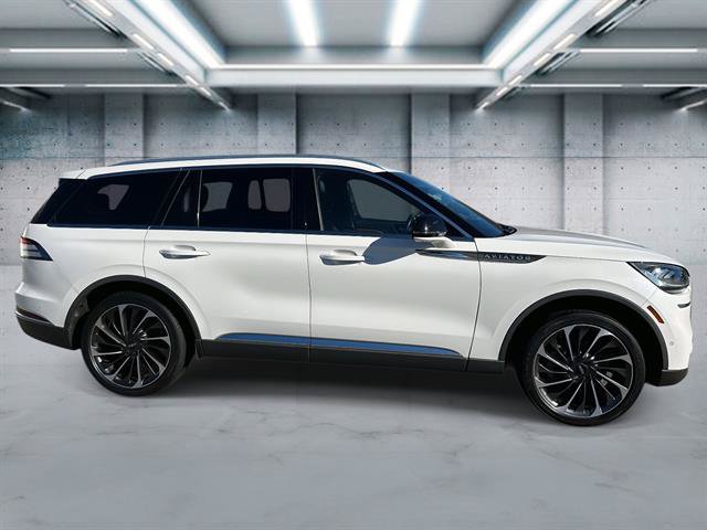 Used 2023 Lincoln Aviator Reserve w/ Equipment Group 201A AWD/4WD image 24