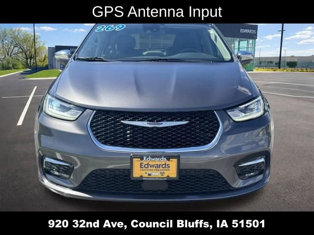 Used 2021 Chrysler Pacifica Limited AWD/4WD image 9