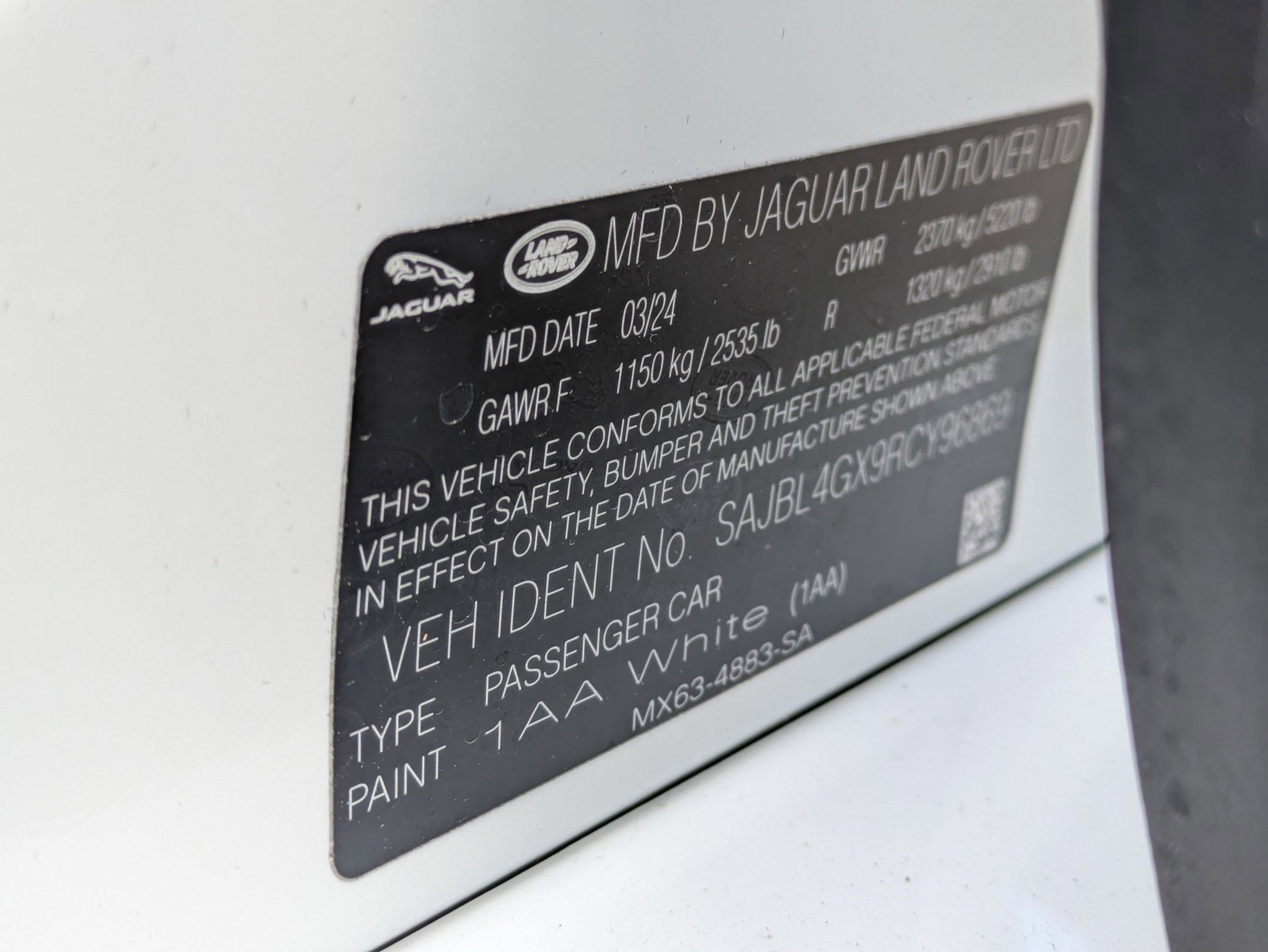 Used 2024 Jaguar XF R-Dynamic SE image 36