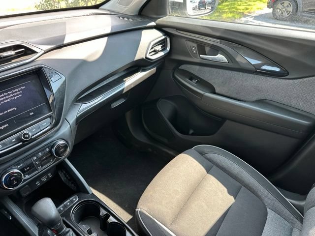 Used 2023 Chevrolet TrailBlazer LT w/ Convenience Package FWD image 27