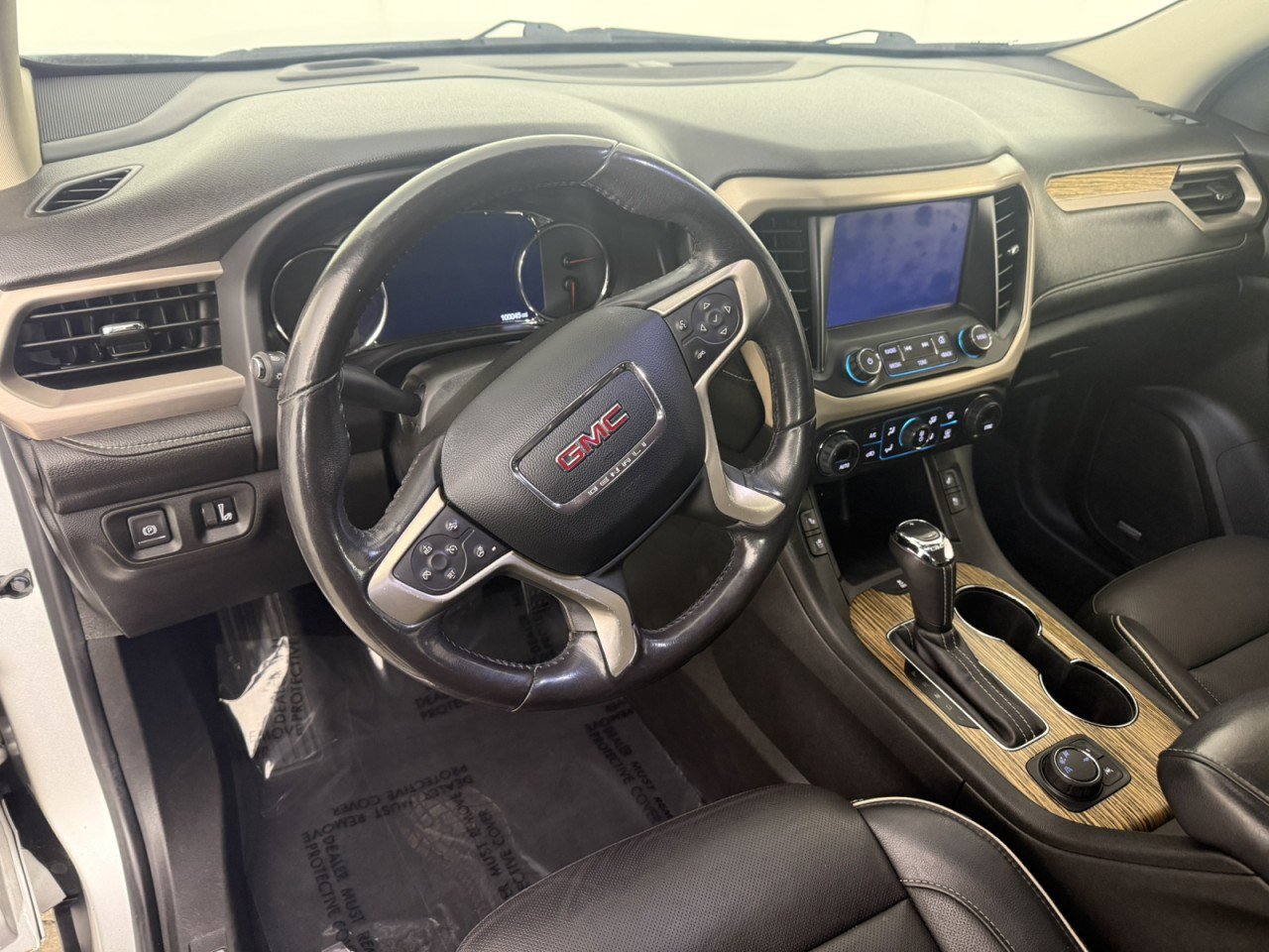 Used 2019 GMC Acadia Denali w/ LPO, Floor Liner Package image 18