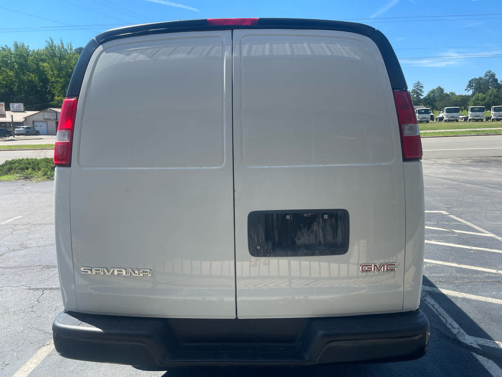 Used 2019 GMC Savana 3500 RWD image 6
