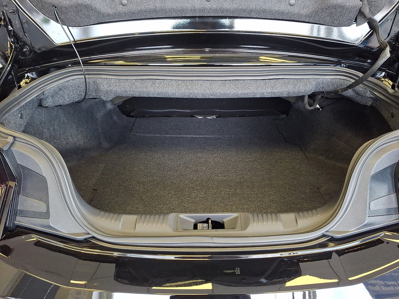 Used 2025 Ford Mustang GT Premium RWD image 28