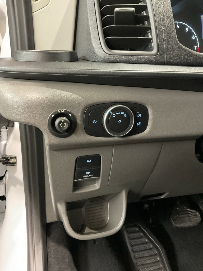 Used 2025 Ford Transit 350 XLT image 8