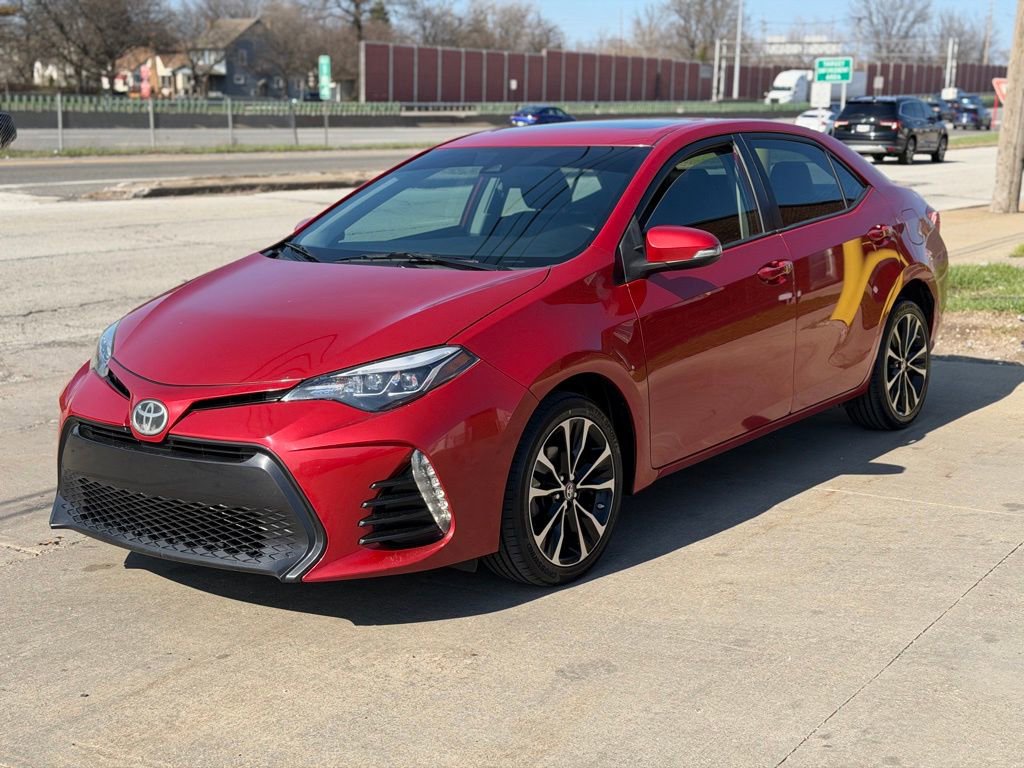 Used 2017 Toyota Corolla SE w/ SE Premium Package image 1