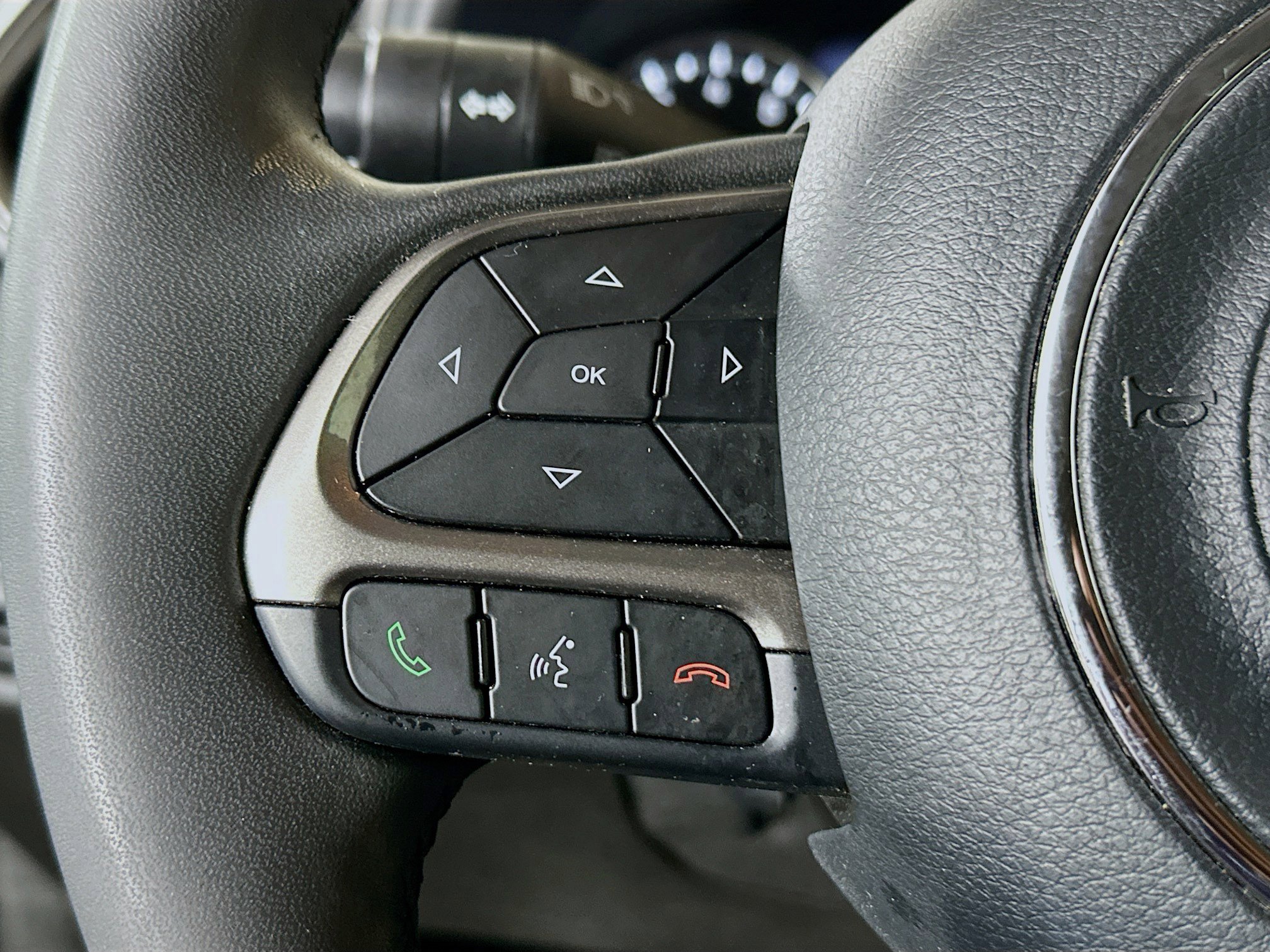Used 2022 Jeep Renegade Latitude AWD/4WD image 16