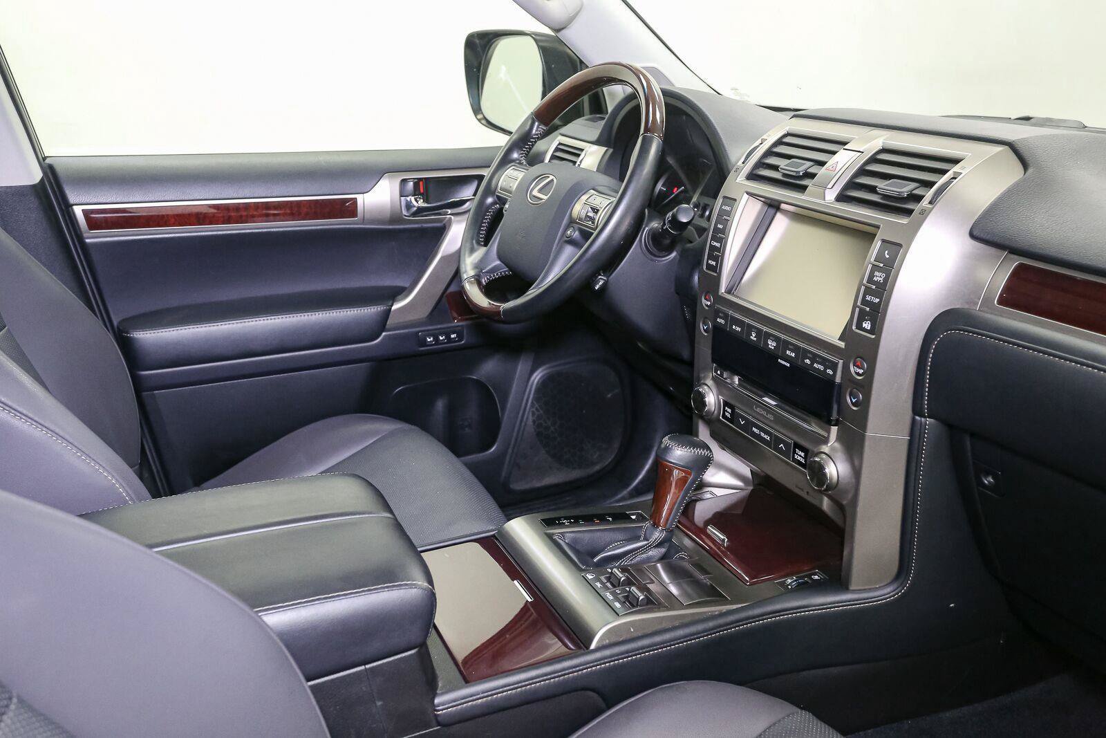Used 2019 Lexus GX 460 Premium AWD/4WD image 18