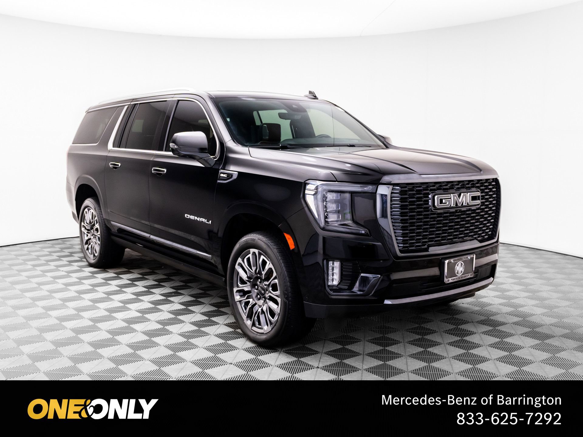 Used 2023 GMC Yukon XL Denali Ultimate AWD/4WD image 7