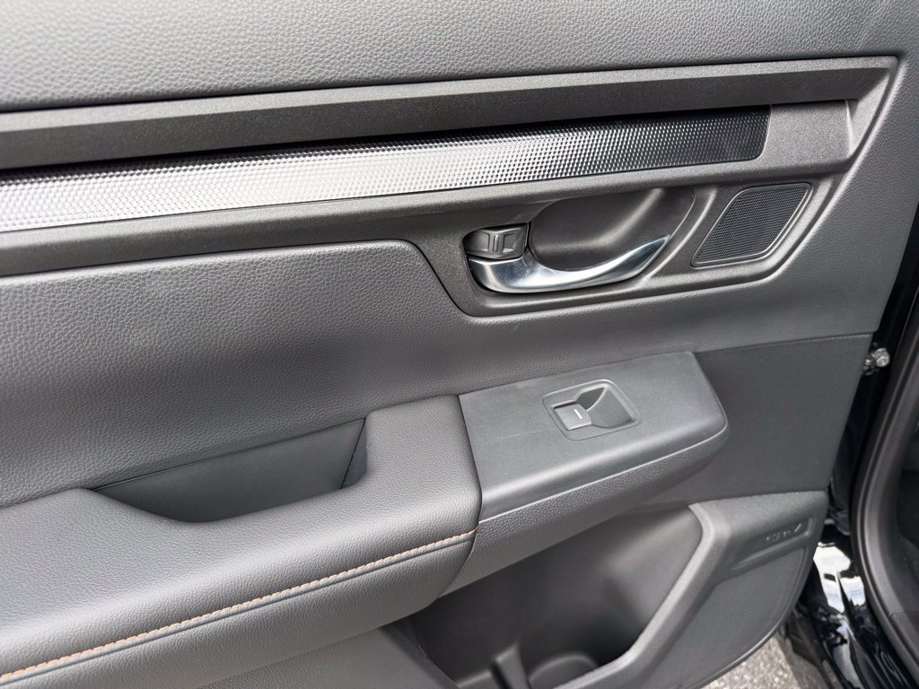 Used 2025 Honda CR-V Sport-L image 34
