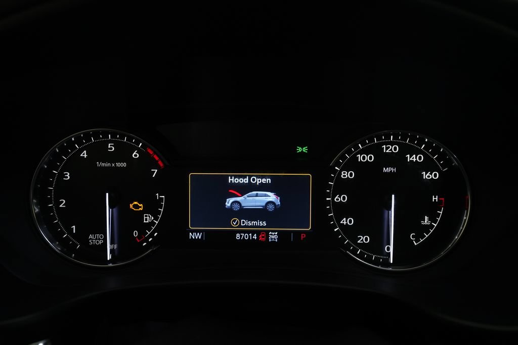 Used 2020 Cadillac XT4 Luxury w/ Cold Weather Package AWD/4WD image 2
