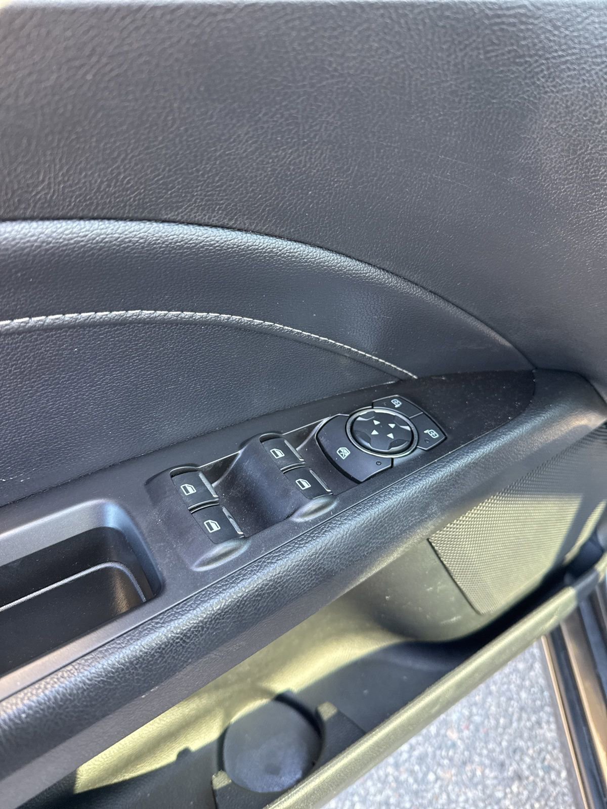 Used 2017 Ford Fusion Titanium image 16