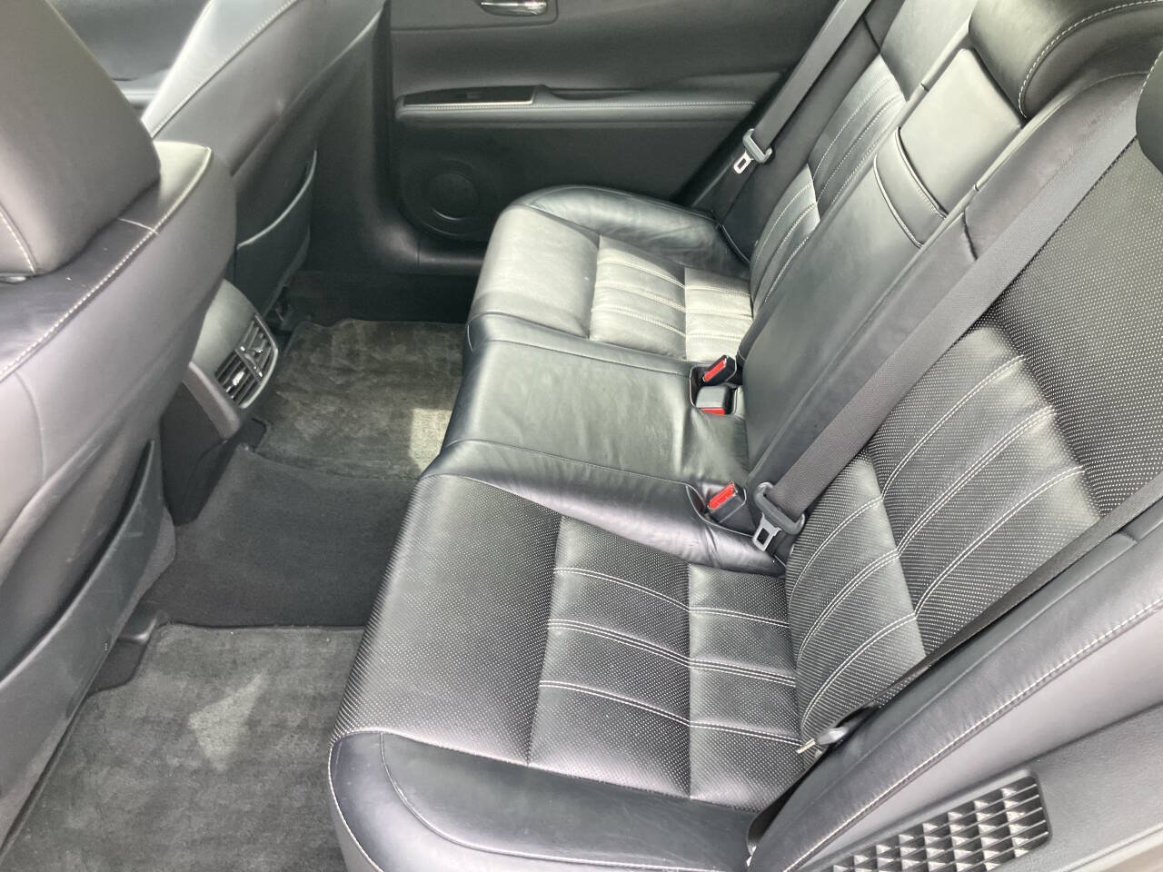 Used 2016 Lexus ES 300h w/ Luxury Package w/Wood Trim FWD image 23