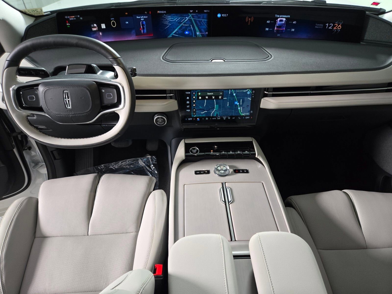 New 2026 Lincoln Navigator Reserve w/ Jet Appearance Package AWD/4WD image 16