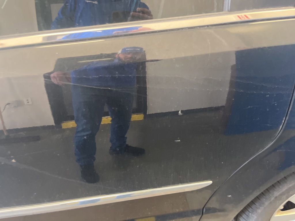 Used 2015 Chrysler Town & Country Touring FWD image 23