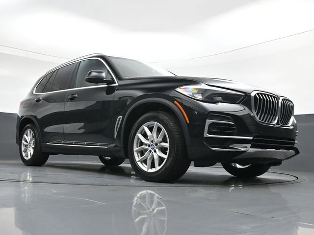 Used 2023 BMW X5 xDrive40i w/ Premium Package AWD/4WD image 29