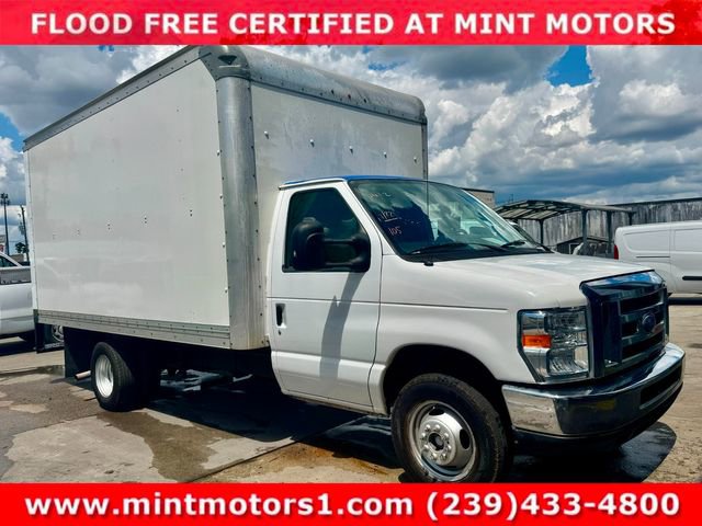 Used 2019 Ford E-350 and Econoline 350 Super Duty w/ Power Windows & Locks Group RWD image 2