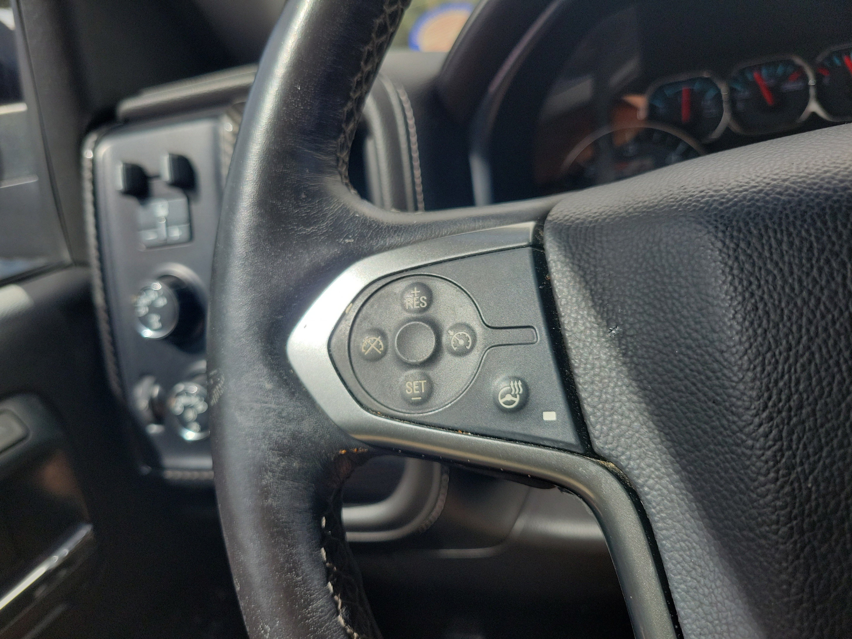 Used 2014 Chevrolet Silverado 1500 LTZ Z71 w/ LTZ Plus Package AWD/4WD image 18