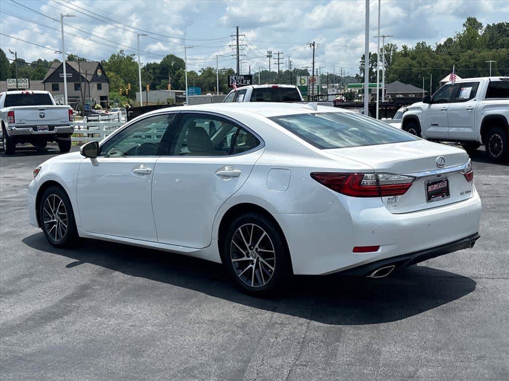 Used 2016 Lexus ES 350 w/ Luxury Package w/Wood Trim FWD image 27