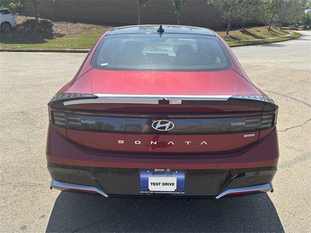 New 2025 Hyundai Sonata Limited image 4