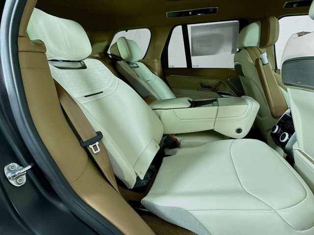 New 2026 Land Rover Range Rover SV AWD/4WD image 29