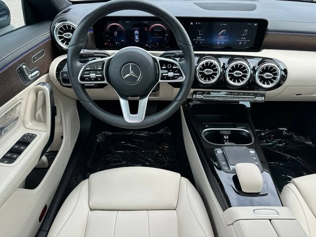 Used 2021 Mercedes-Benz CLA 250 4MATIC image 15