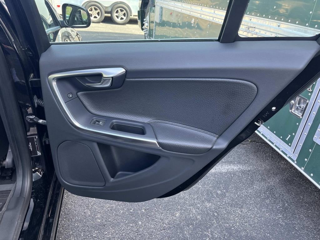 Used 2012 Volvo S60 T5 w/ Climate Pkg image 18