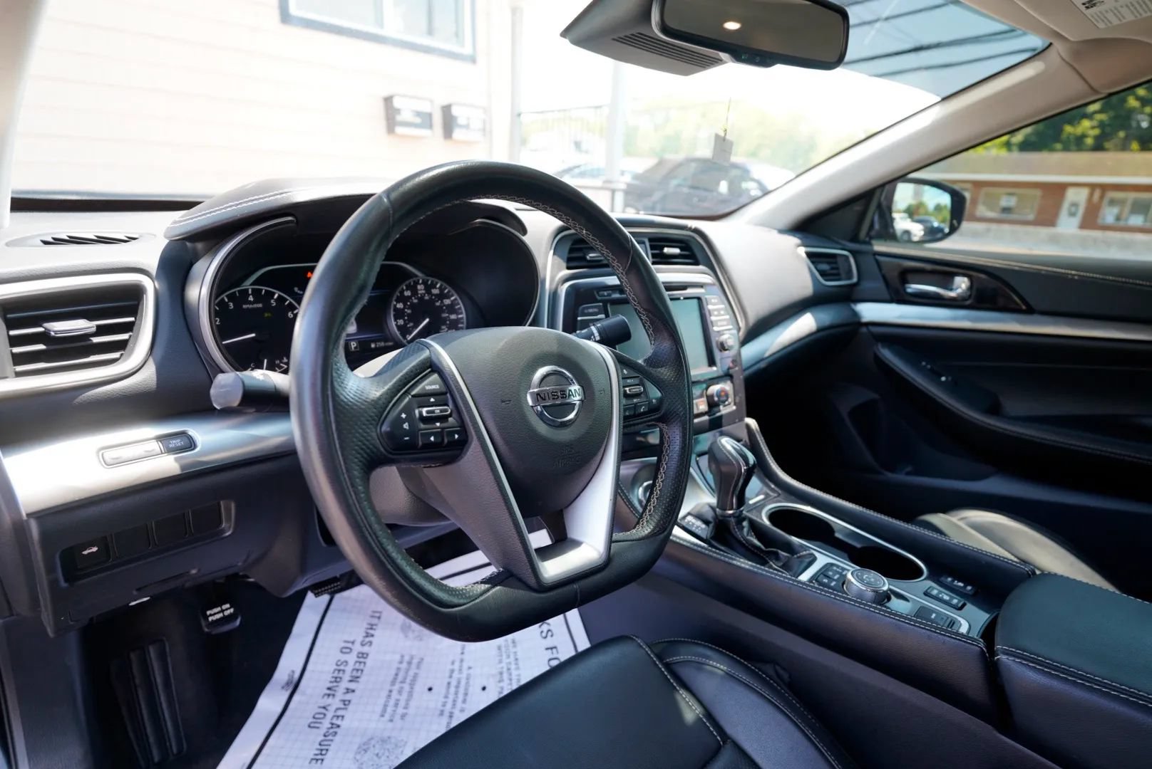 Used 2022 Nissan Maxima SV w/ Floor Mat Group FWD image 25