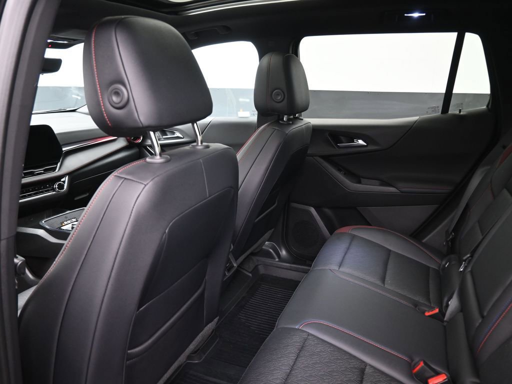 Used 2026 Chevrolet Equinox RS w/ Convenience Package III image 10