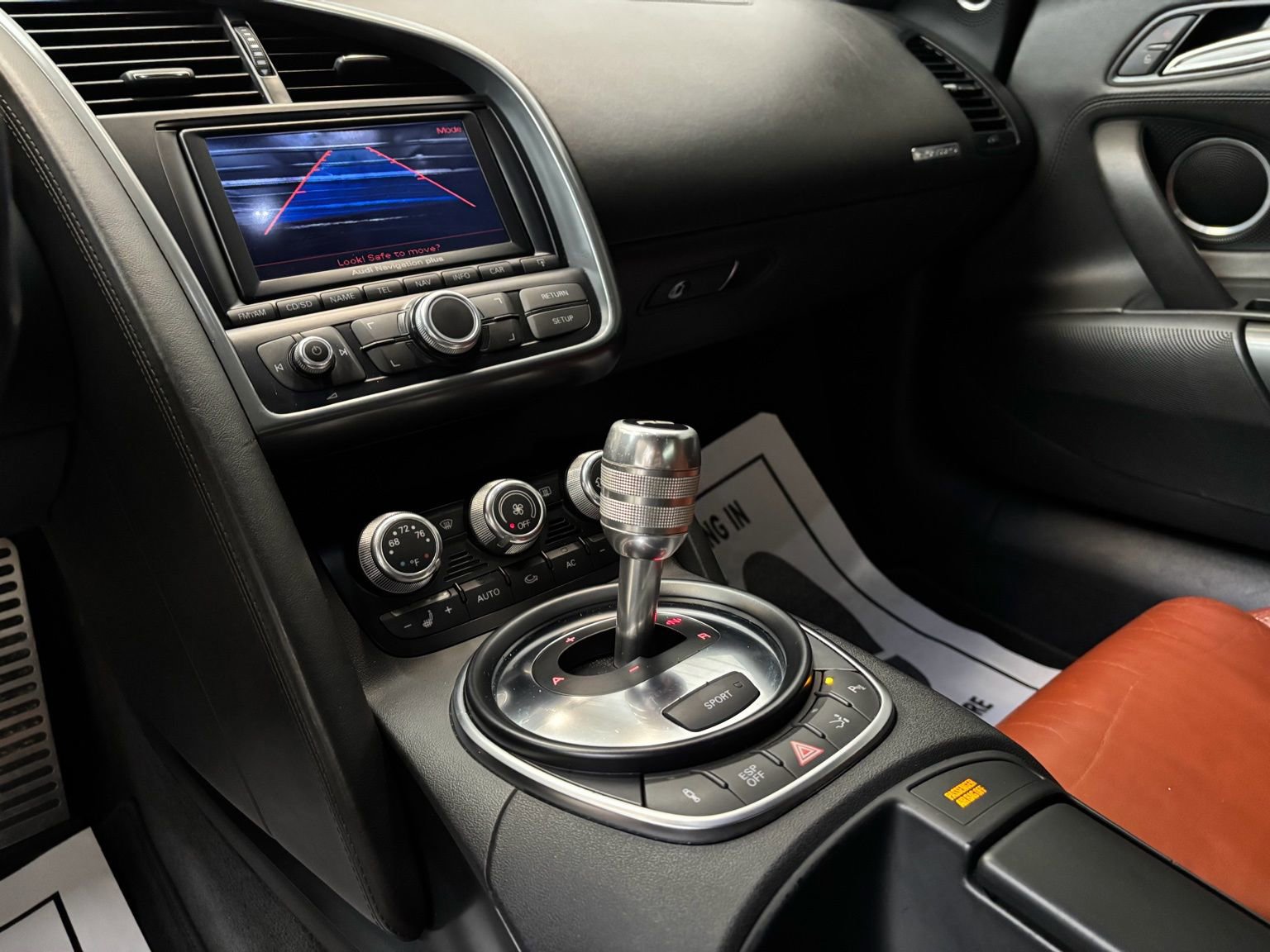 Used 2009 Audi R8 V8 image 22