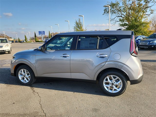 New 2025 Kia Soul LX w/ LX Technology Package image 7