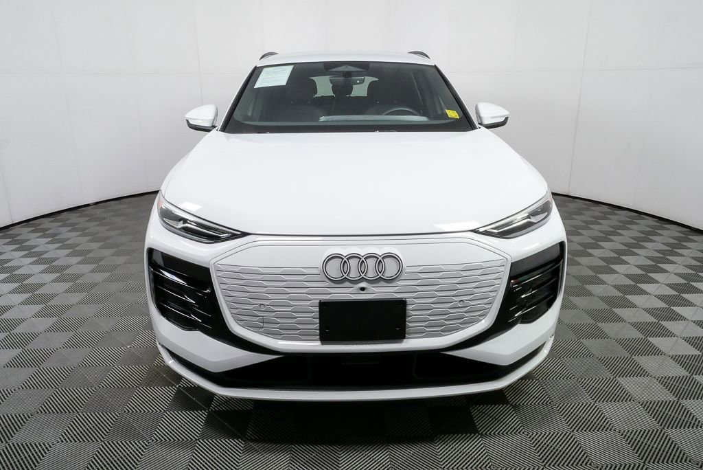 Certified 2025 Audi Q6 e-tron Premium image 34