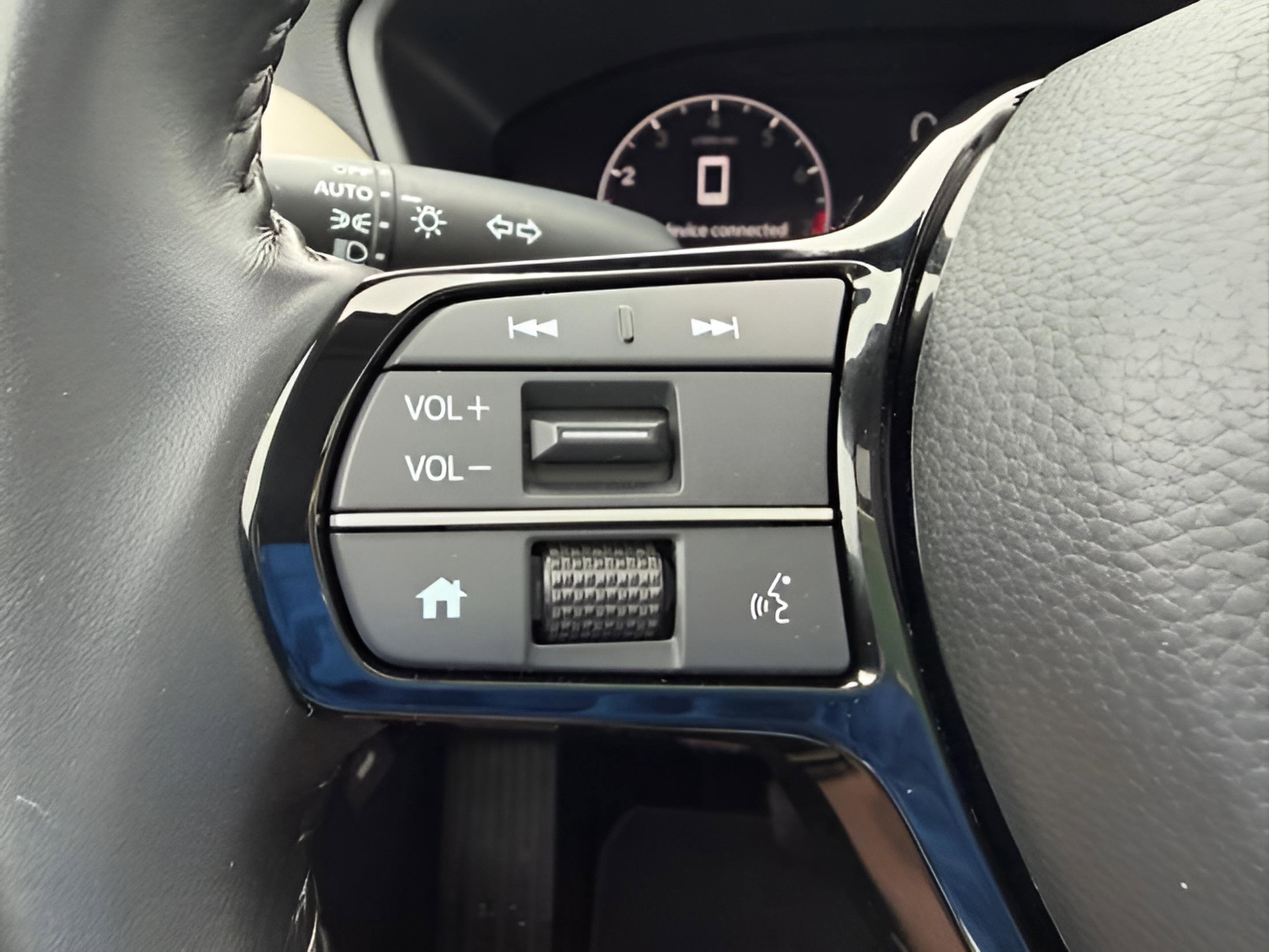 Certified 2025 Honda HR-V EX-L image 13