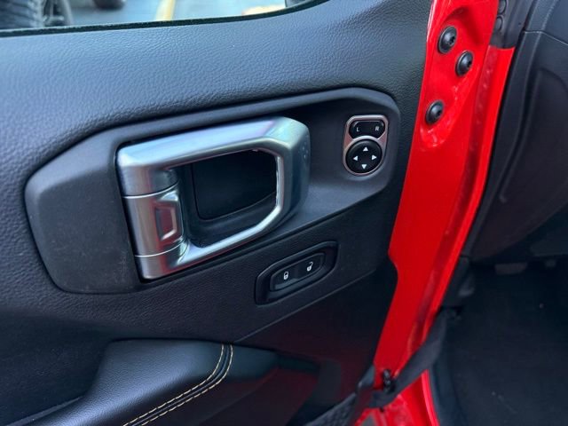 Used 2024 Jeep Wrangler Unlimited Sahara image 14