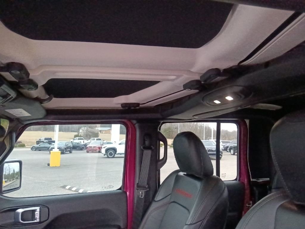 Used 2024 Jeep Gladiator Rubicon image 14