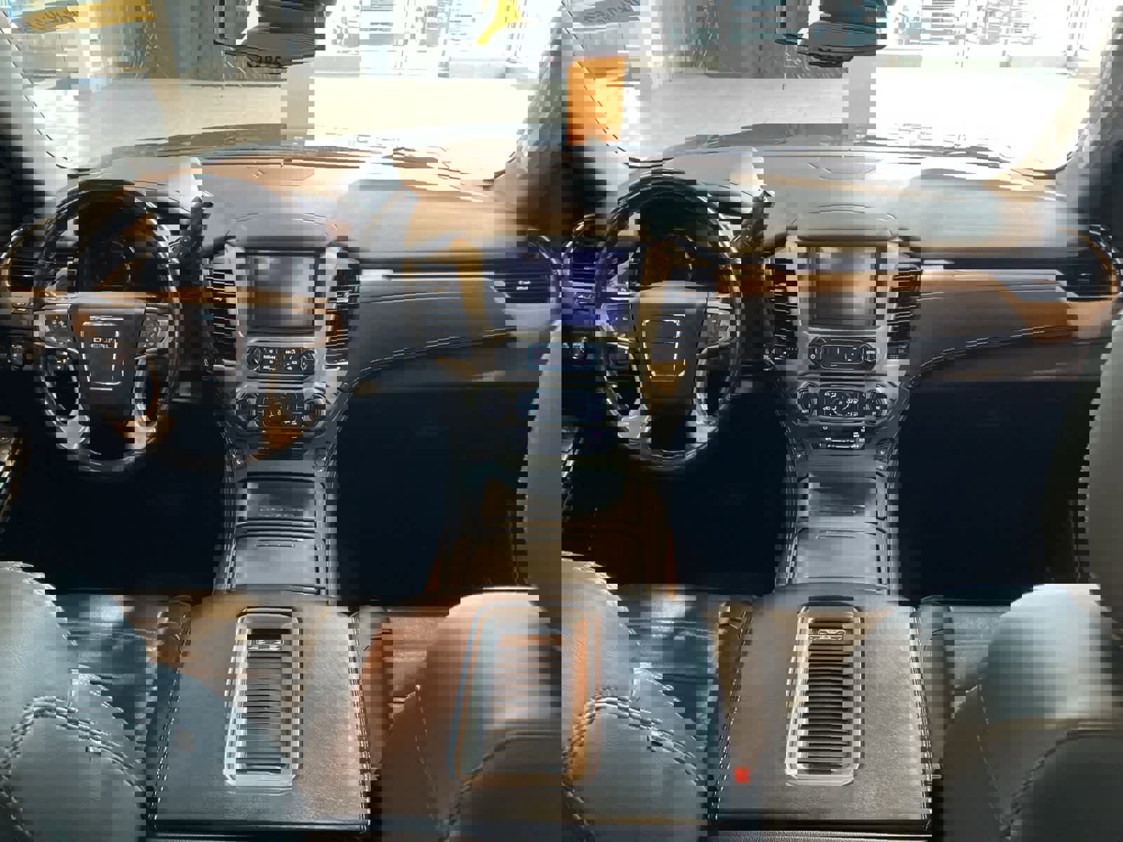 Used 2020 GMC Yukon Denali w/ Denali Ultimate Package image 26