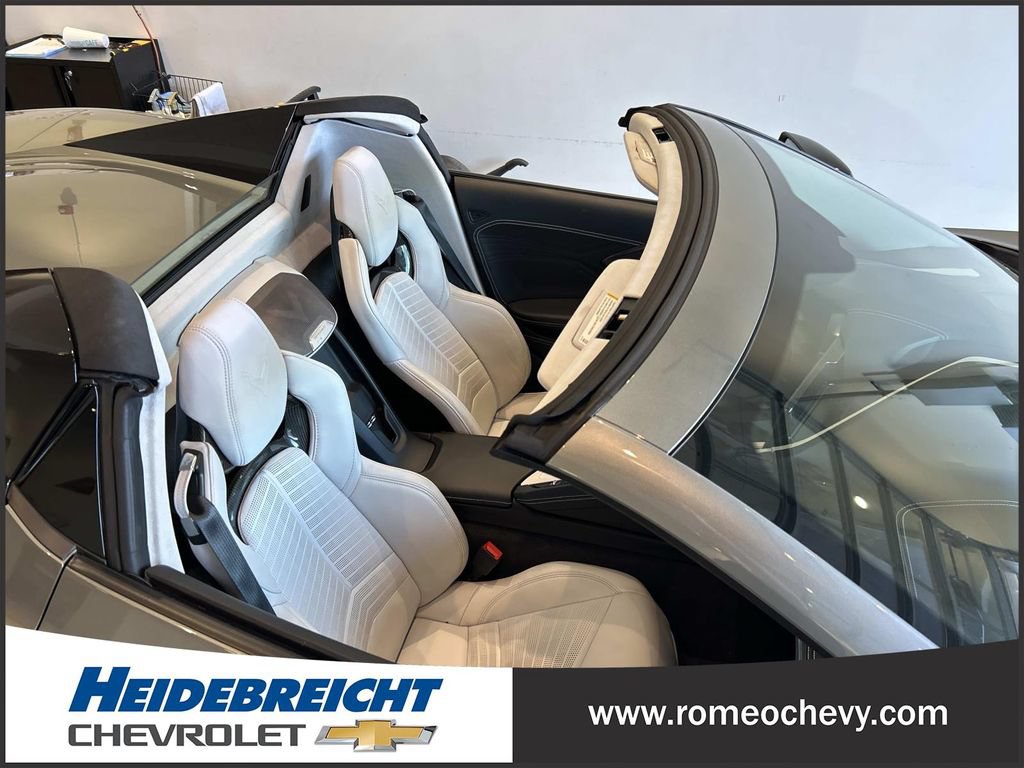 Used 2023 Chevrolet Corvette Z06 w/ Stealth Interior Trim Package RWD image 34