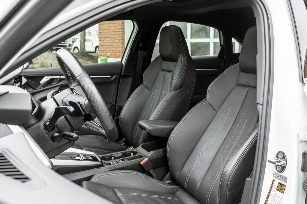 Used 2022 Audi S3 Premium image 6